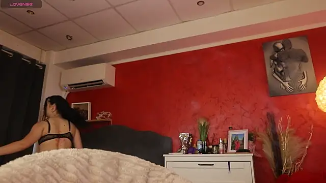 Snapshot of 1rosell chatting on 06-23-26, 06:11 1rosell online show from 06-23-26, 06:11