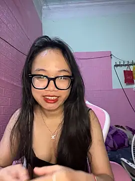 Leeeeiu online show from 03-06-26, 03:19