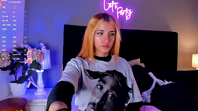 scarlett leex  online show from 04-30-26, 04:08