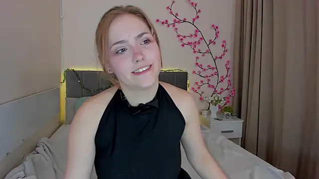 Snapshot of DellaRows chatting on 03-12-26, 01:28 DellaRows online show from 03-12-26, 01:28