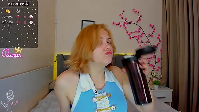 DellaRows online show from 05-07-26, 05:35