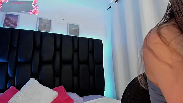 Snapshot of Sharon_Storm chatting on 03-13-26, 02:12 Sharon Storm online show from 03-13-26, 02:12