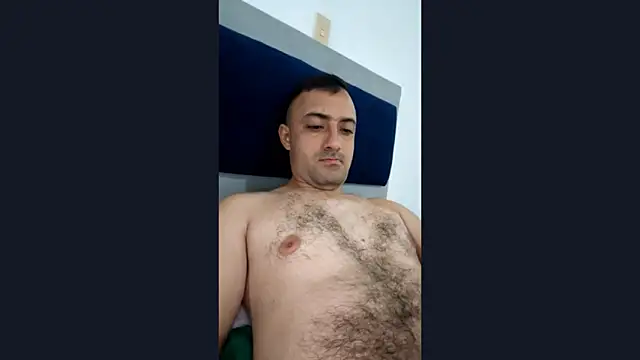 Snapshot of RaphandLey chatting on 03-14-26, 03:34 RaphandLey online show from 03-14-26, 03:34