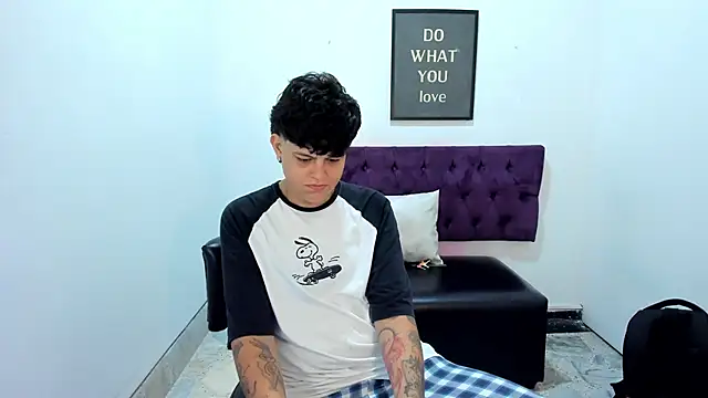 TomBoy Natali online show from 04-28-26, 07:19