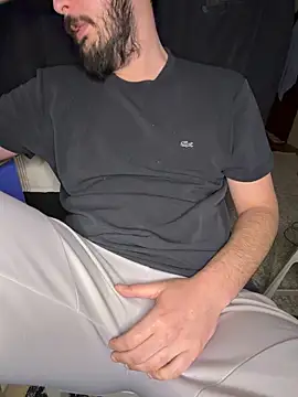 Snapshot of Sertt161 chatting on 03-09-26, 02:10 Sertt161 online show from 03-09-26, 02:10