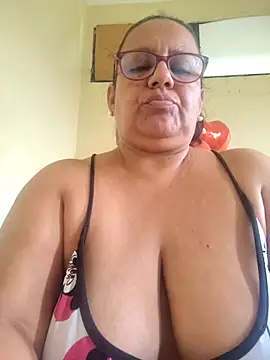 Snapshot of Roxy_77 chatting on 03-07-26, 06:16 Roxy 77 online show from 03-07-26, 06:16