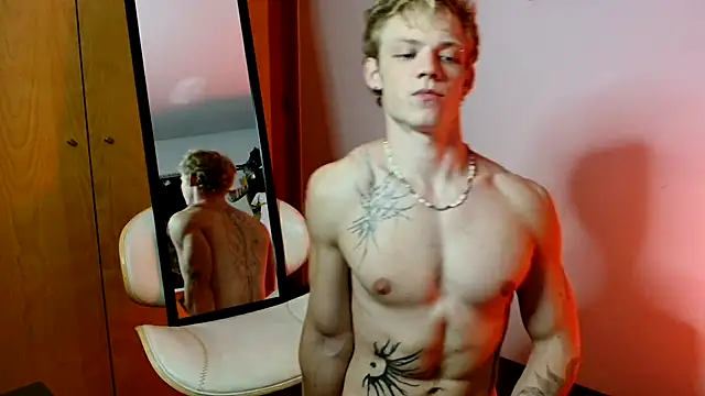 Snapshot of alexbarczukxxx chatting on 06-02-26, 12:56 alexbarczukxxx online show from 06-02-26, 12:56