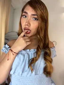 Snapshot of CyberMiaXXX chatting on 03-04-26, 09:21 CyberMiaXXX online show from 03-04-26, 09:21