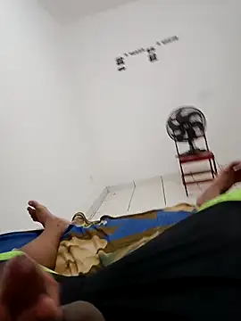 Snapshot of Dheik chatting on 03-13-26, 10:27 Dheik online show from 03-13-26, 10:27