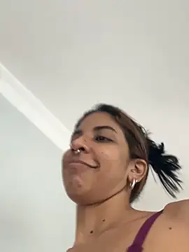 VioletaHills  online show from 04-11-26, 12:20