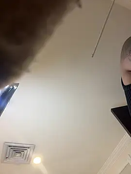 VioletaHills  online show from 04-17-26, 12:19