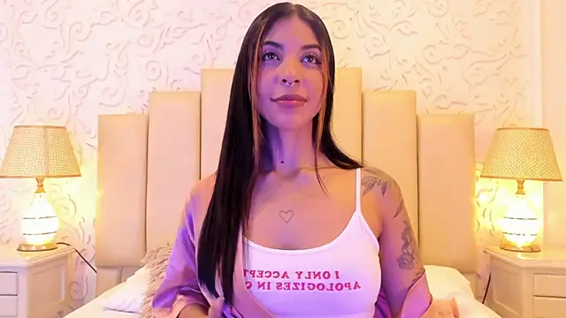 VioletaHills  online show from 06-24-26, 12:37