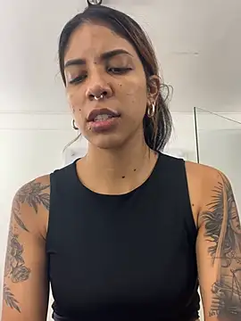 VioletaHills  online show from 07-04-26, 12:22