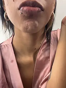 VioletaHills  online show from 07-17-26, 12:34