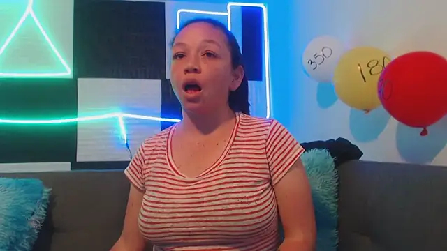 Snapshot of Eliane_cooper21 chatting on 03-07-26, 02:19 Eliane cooper21 online show from 03-07-26, 02:19