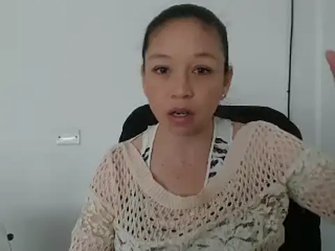 Snapshot of Eliane_cooper21 chatting on 03-20-26, 08:35 Eliane cooper21 online show from 03-20-26, 08:35