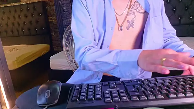  Santi2 online show from 03-08-26, 02:04