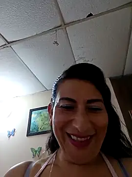 Snapshot of Lucia_Rios chatting on 03-10-26, 10:26 Lucia Rios online show from 03-10-26, 10:26