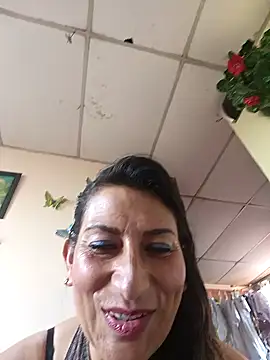 Snapshot of Lucia_Rios chatting on 03-13-26, 10:27 Lucia Rios online show from 03-13-26, 10:27