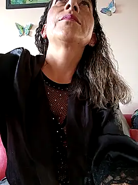 Lucia Rios online show from 04-22-26, 10:33