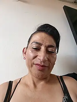 Lucia Rios online show from 06-16-26, 10:01