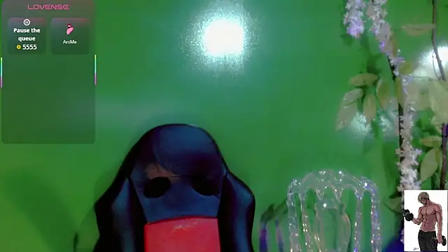 Snapshot of Tait_ chatting on 03-05-26, 03:35 Tait online show from 03-05-26, 03:35