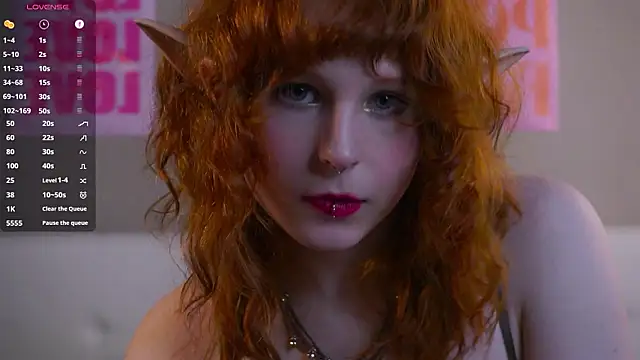 Snapshot of NadaMagby chatting on 03-12-26, 12:22 NadaMagby online show from 03-12-26, 12:22