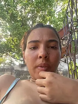 Snapshot of allyson-cute03 chatting on 03-12-26, 08:15 allyson-cute03 online show from 03-12-26, 08:15