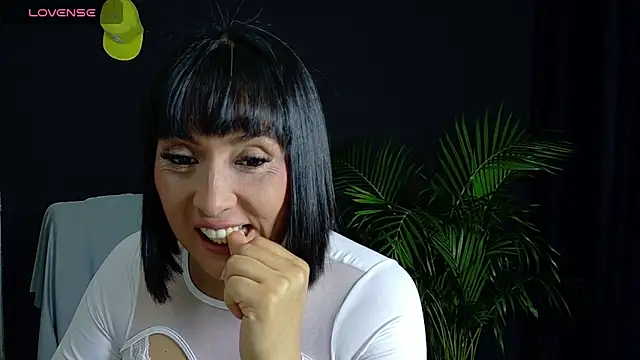 Valeriaa cruz online show from 03-02-26, 11:39