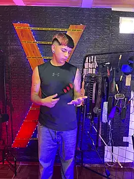 Snapshot of MrMagnus_Bdsm_Extreme chatting on 03-06-26, 02:57 MrMagnus Bdsm Extreme online show from 03-06-26, 02:57