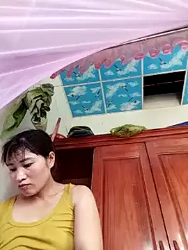 Snapshot of Lilinn_ chatting on 05-28-26, 05:16 Lilinn online show from 05-28-26, 05:16