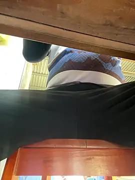 Snapshot of hoang15075 chatting on 03-12-26, 12:06 hoang15075 online show from 03-12-26, 12:06