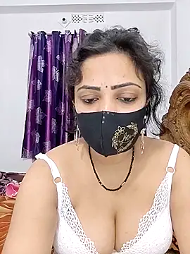 Snapshot of Beauty-3 chatting on 03-10-26, 07:08 Beauty-3 online show from 03-10-26, 07:08