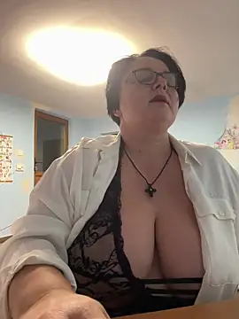 I amArquette online show from 03-06-26, 09:11