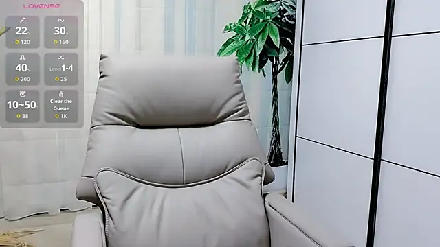 Snapshot of Naomi_NN chatting on 07-11-26, 11:28 Naomi NN online show from 07-11-26, 11:28