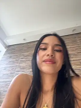 Snapshot of Mia-villalobos chatting on 03-10-26, 01:38 Mia-villalobos online show from 03-10-26, 01:38