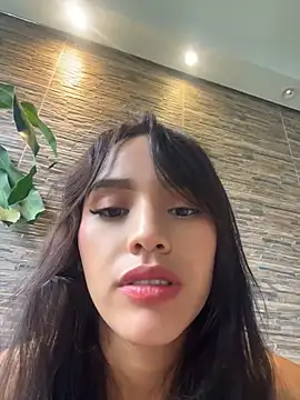 Snapshot of Mia-villalobos chatting on 05-06-26, 02:55 Mia-villalobos online show from 05-06-26, 02:55