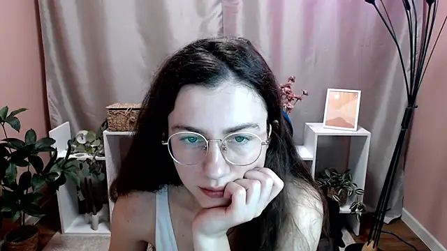 MistyBree online show from 05-22-26, 08:21