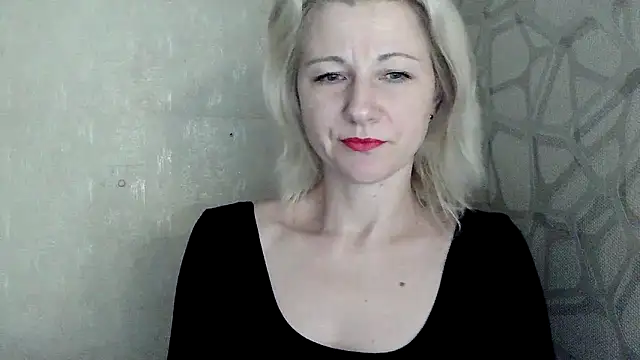 Snapshot of Katerina-Kissa chatting on 03-05-26, 06:59 Katerina-Kissa online show from 03-05-26, 06:59