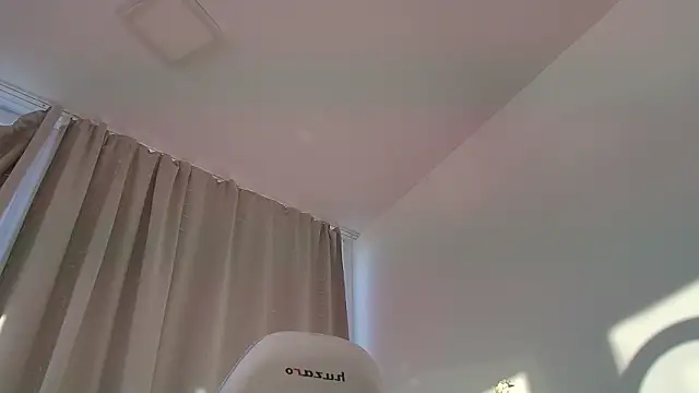 Snapshot of MisssKaya chatting on 03-09-26, 03:05 MisssKaya online show from 03-09-26, 03:05