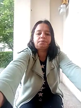 roxana e43 online show from 04-21-26, 04:30