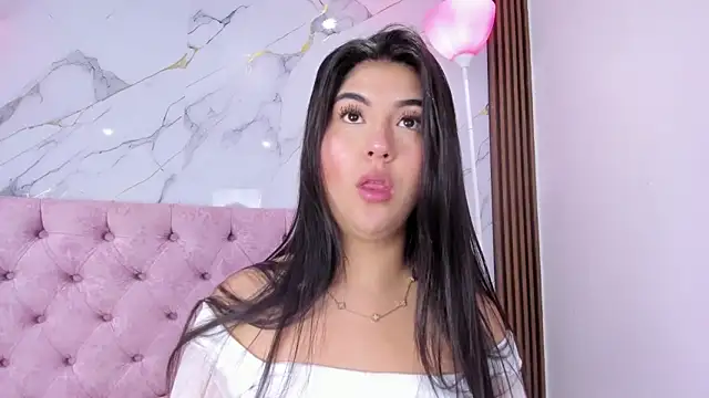 AbrilQuintana  online show from 05-27-26, 11:40