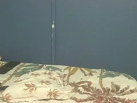 Cuddle Zee online show from 05-03-26, 02:45