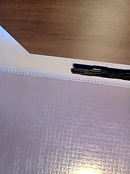 Snapshot of Hugo1993 chatting on 03-06-26, 05:20 Hugo1993 online show from 03-06-26, 05:20