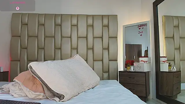 ZoeBarlove online show from 03-10-26, 11:59