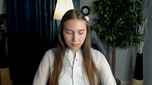 OliviaLang online show from 03-31-26, 02:28
