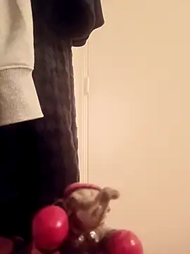 Snapshot of danyelC2 chatting on 03-03-26, 11:32 danyelC2 online show from 03-03-26, 11:32