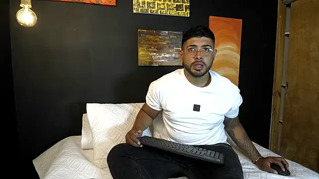 Snapshot of ashwin_koch chatting on 03-10-26, 12:26 ashwin koch online show from 03-10-26, 12:26