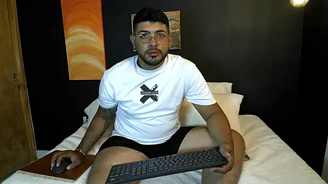 Snapshot of ashwin_koch chatting on 03-11-26, 11:11 ashwin koch online show from 03-11-26, 11:11