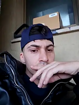 Snapshot of Andreakkkk chatting on 03-03-26, 04:57 Andreakkkk online show from 03-03-26, 04:57